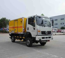 爆破器材运输车