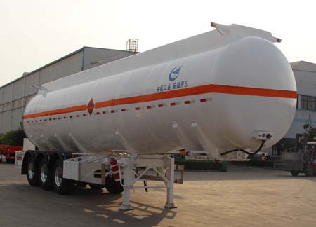 开乐牌11.7米31.5吨3轴易燃液体罐式运输半挂车(AKL9400GRYD)