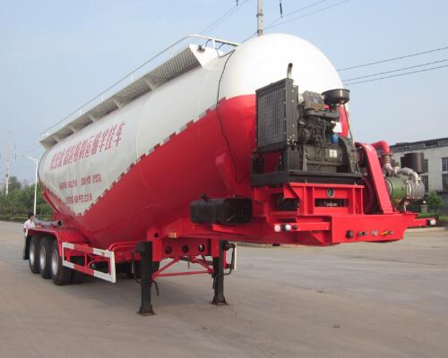欧曼牌11.7米30.2吨3轴低密度粉粒物料运输半挂车(HFV9401GFL)