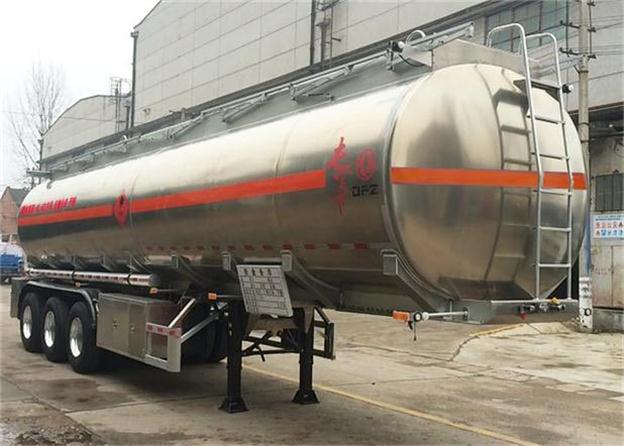 东风牌11.7米33.3吨3轴铝合金易燃液体罐式运输半挂车(DFZ9402GRY)