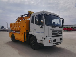 清淤车
