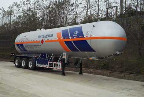 宏图牌13.3米24.4吨3轴液化气体运输半挂车(HT9409GYQA8)