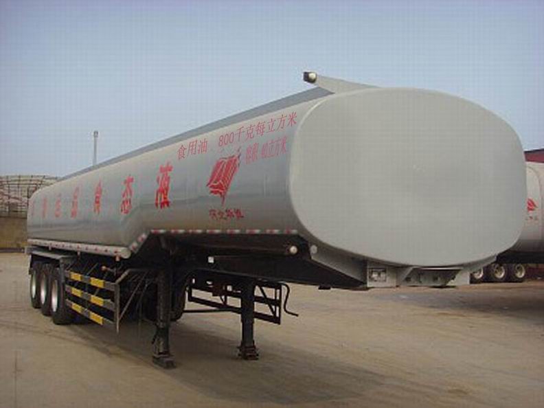 旗林牌13米30.5吨3轴食用油运输半挂车(QLG9404GSY)