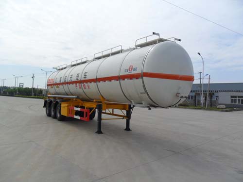 江淮扬天牌13米30吨3轴易燃液体罐式运输半挂车(CXQ9402GRY)