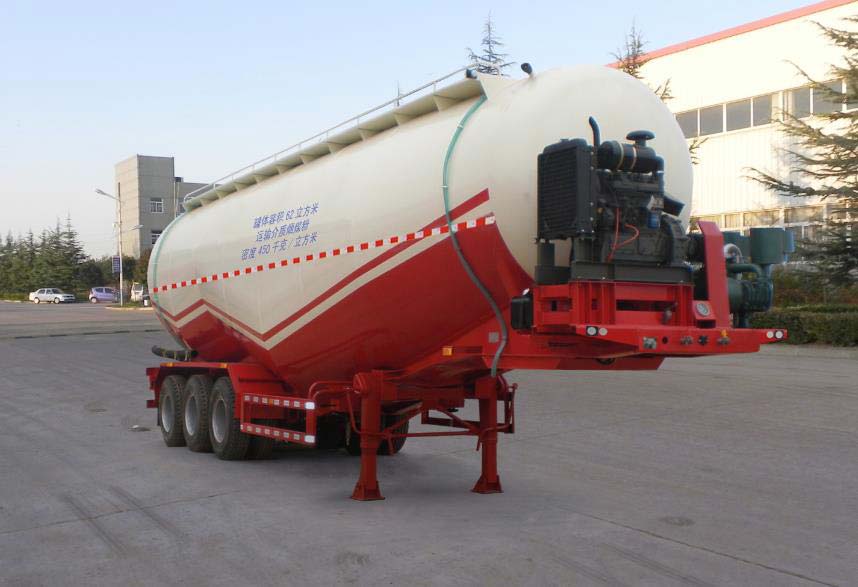 大运牌13米27.6吨3轴低密度粉粒物料运输半挂车(DYX9401GFL375)