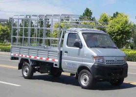 仓栅式运输车