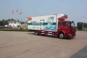 绿叶牌JYJ5165XLCE冷藏车