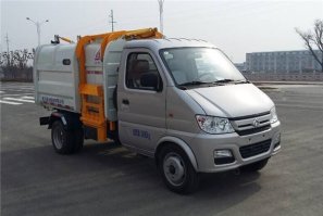 自装卸式垃圾车