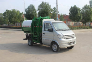 自装卸式垃圾车