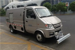 路面养护车