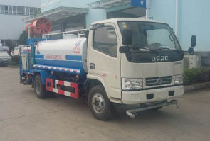 绿化喷洒车