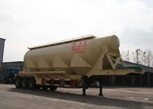 醒狮牌13米24吨3轴低密度粉粒物料运输半挂车(SLS9350GFL)