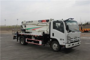 高空作业车