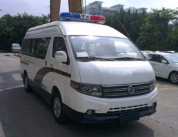 囚车