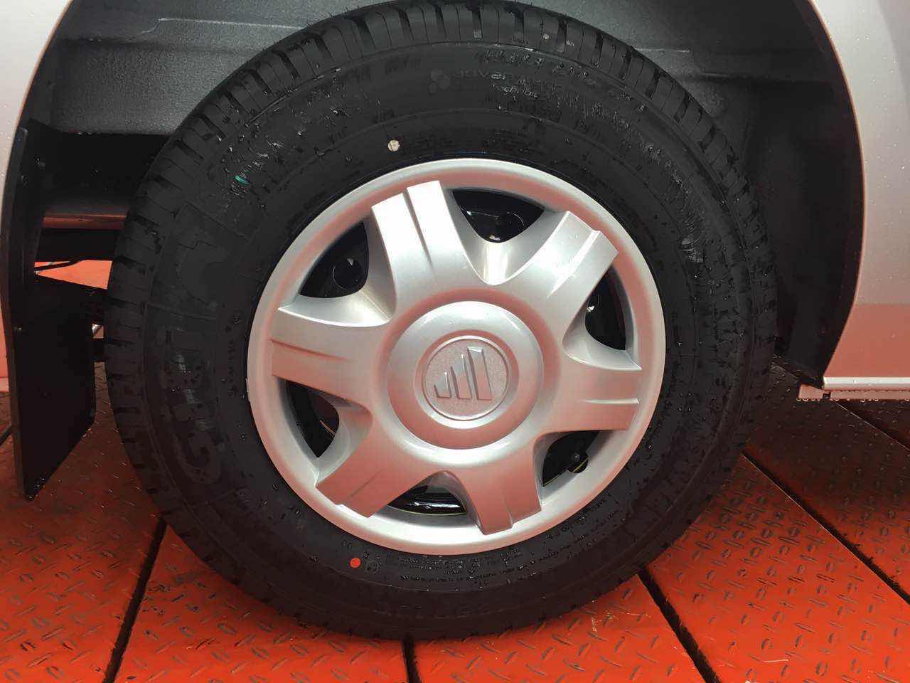 福田牌BJ5049XSW-V1商務(wù)車公告圖片