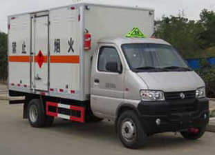 多士星牌JHW5030XRQE易燃气体厢式运输车公告图片