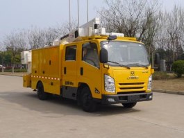 高空作业车