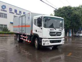 爆破器材运输车