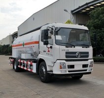 低温液体运输车