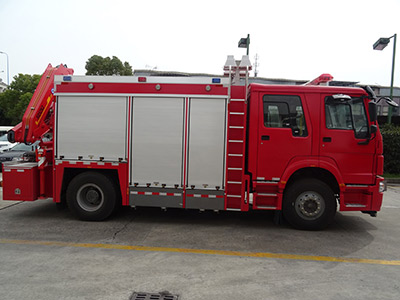LLX5155TXFJY120/H 天河牌抢险救援消防车图片