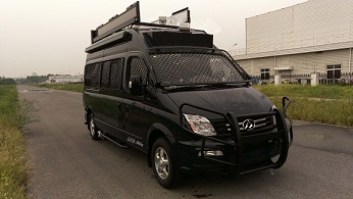 大通牌SH5041XYBA2D5运兵车