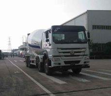 瑞江牌WL5311GJBZZ38混凝土搅拌运输车