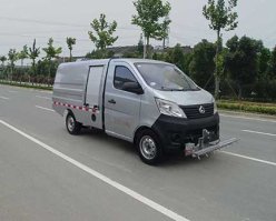 路面养护车