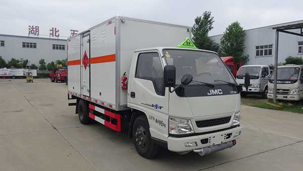华通牌HCQ5042XRQJX5易燃气体厢式运输车