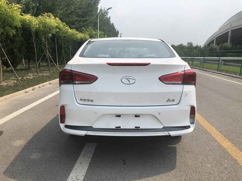 东南牌DN7156H52轿车公告图片