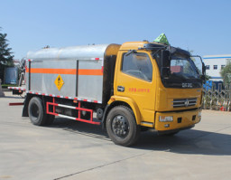 现场混装乳化炸药车