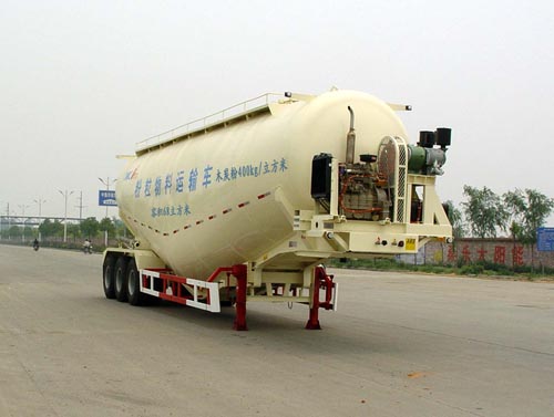 中集牌13米26吨3轴粉粒物料运输半挂车(ZJV9404GFLHJ)