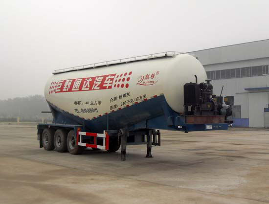 麒强牌10.7米32吨3轴中密度粉粒物料运输半挂车(JTD9403GFL)