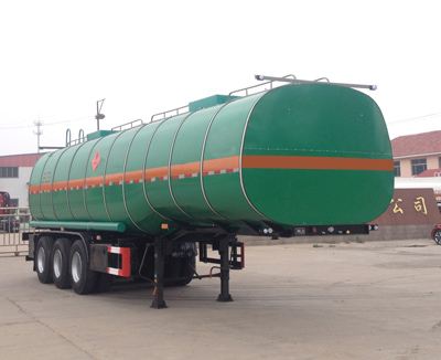 齐鲁中亚牌11米29.5吨3轴易燃液体罐式运输半挂车(DEZ9390GRY)