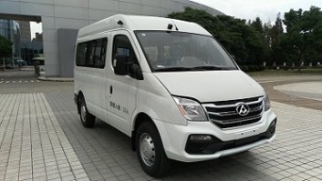 客车