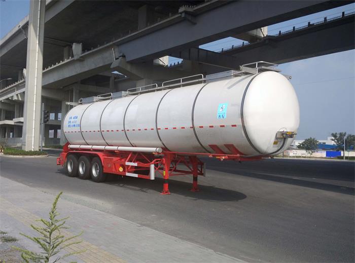 齐星牌12.9米30.5吨3轴液态食品运输半挂车(QXC9401GYS)