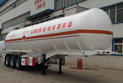鲁西牌11.9米31.5吨3轴易燃液体罐式运输半挂车(LXZ9405GRY)