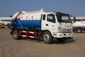 吸污车