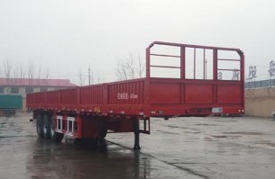 栏板半挂车