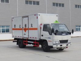 爆破器材运输车