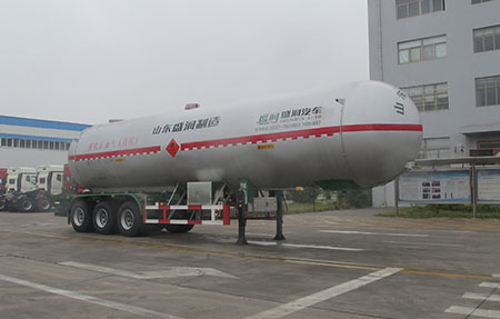 盛润牌13.7米26.3吨3轴液化气体运输半挂车(SKW9409GYQ)