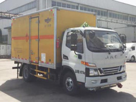 爆破器材运输车