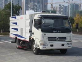 新东日牌YZR5080TXCE吸尘车