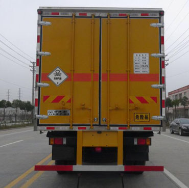 华通牌HCQ5180XDQLZ5毒性气体厢式运输车公告图片
