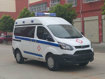 CLW5035XJHJX5 程力威牌救护车图片