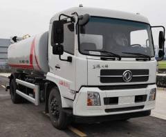 清洗车