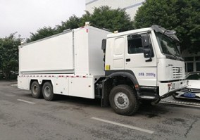 云航牌YH5200TSY宿营车