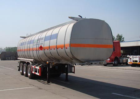 盛润牌12.1米30吨3轴易燃液体罐式运输半挂车(SKW9405GRYT)
