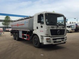 运油车