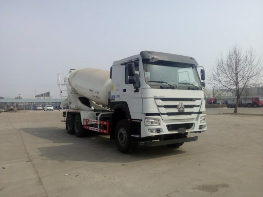 冀东巨龙牌JDL5251GJBZZE1混凝土搅拌运输车图片