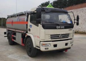 运油车